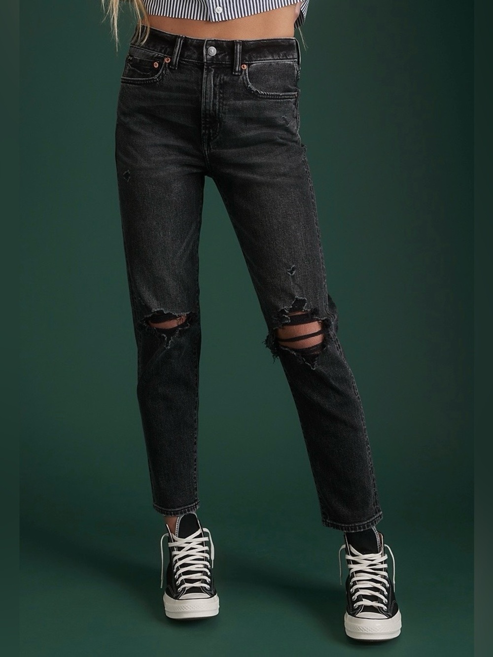 American Eagle AE77 Premium mom Jean in destroyed black